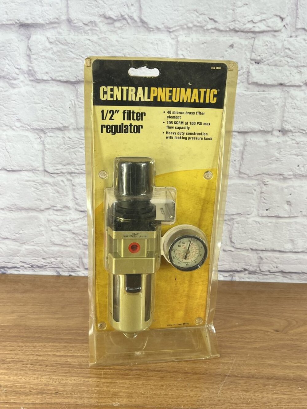 NEW Central Pneumatic 1/2" Filter Regulator with Dial Guage #68281